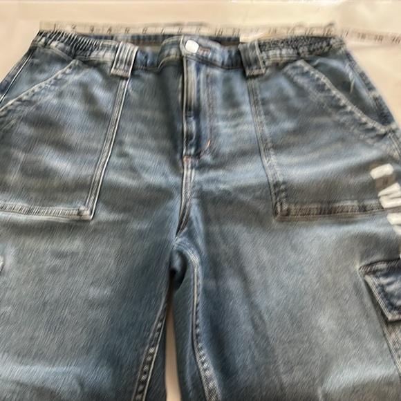 American Eagle Super High Rise Ankle Straight NWT Size 14 Short - Picture 4 of 16